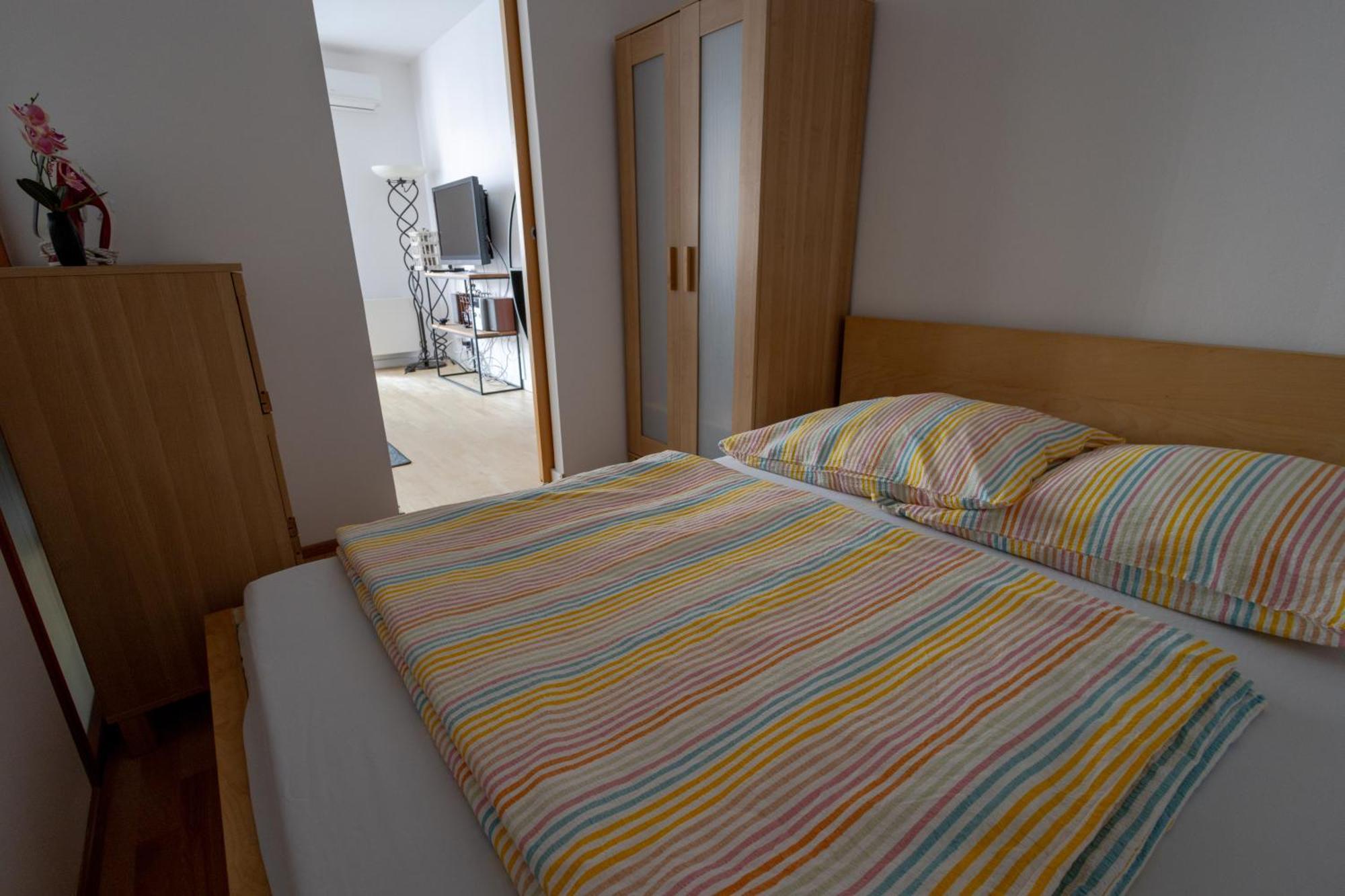Praha 2 Apartment Luaran gambar